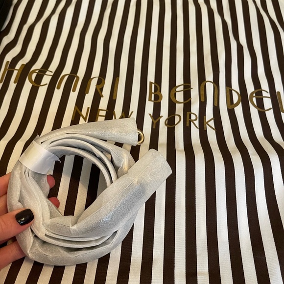 Henri Bendel Noho Laced Gusset Handbag - Picture 6 of 12